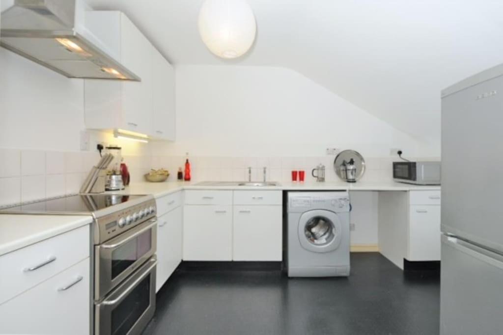 Zone 1! 2 Bed Duplex Apartment! Londra Esterno foto